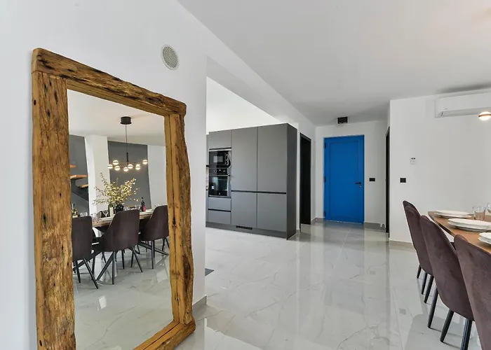 Villa Beautiful New With A Pool, Near Sandy Beach, Large Garden - By Traveler Tourist Agency Krk Id 2384 Privlaka (Zadar)