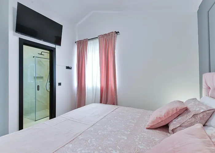 Beautiful New With A Pool, Near Sandy Beach, Large Garden - By Traveler Tourist Agency Krk Id 2384