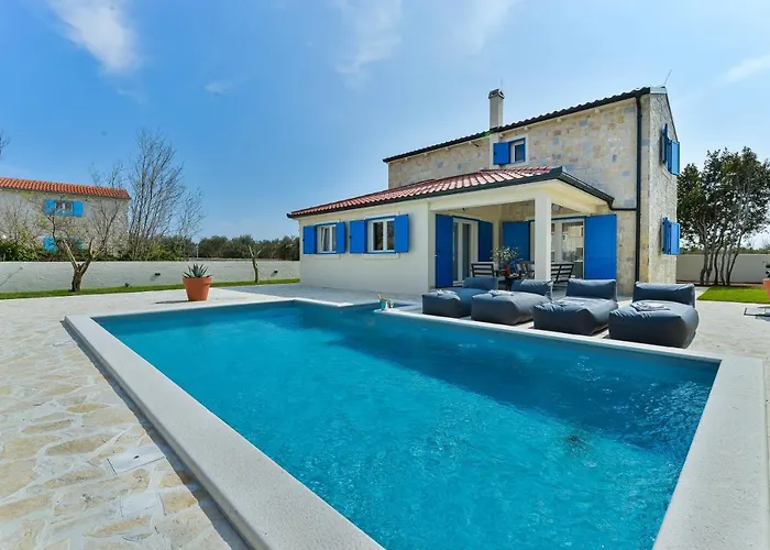 Beautiful New With A Pool, Near Sandy Beach, Large Garden - By Traveler Tourist Agency Krk Id 2384 Villa *