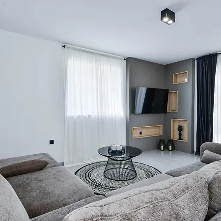 Beautiful New With A Pool, Near Sandy Beach, Large Garden - By Traveler Tourist Agency Krk Id 2384 Вилла Привлака