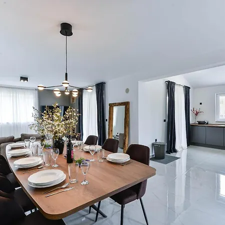 Beautiful New With A Pool, Near Sandy Beach, Large Garden - By Traveler Tourist Agency Krk Id 2384